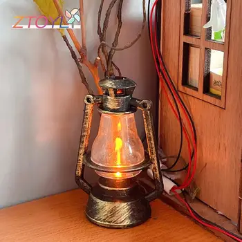 1Pc Babaház miniatűr retro izzó petróleumlámpa modell akkumulátorral Fali lámpa LED világítás Bútor dekoráció Nappali jelenet dekoráció