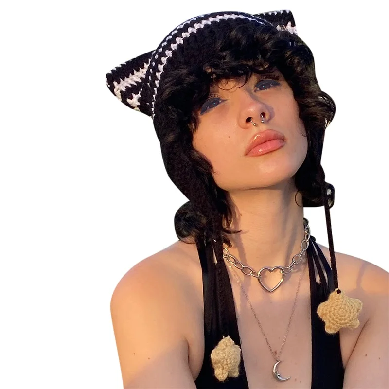 Női macska fülsapka fülbevalóval Y2K horgolt kalap ördögszarv sapka Grunge kiegészítők Aranyos téli kalapok . ' - ' . 2