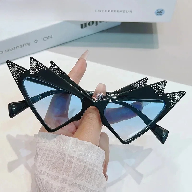 Trendi új női macskaszem napszemüveg Gradient Butterfly Diamond Eyes Frame Party dekoratív szemüveg UV400 Gafas De Sol . ' - ' . 1