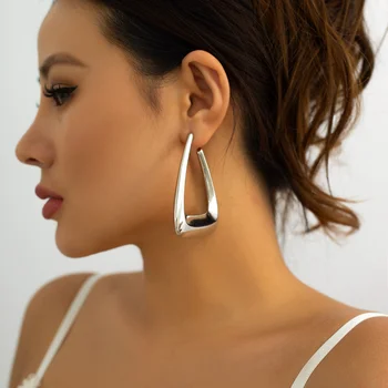 Modern ékszerek Amerikai és Eoropean Design Hip Hop geometrikus műanyag fém fülbevaló nőknek Lány ajándék Népszerű fül kiegészítők